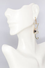 Load image into Gallery viewer, Cat Silhouette Earrings