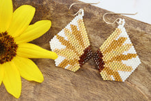 Load image into Gallery viewer, Seed Bead Sunflower Earrings