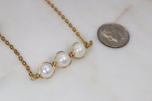 Load image into Gallery viewer, Wire Wrapped Freshwater Pearl Bar Necklace