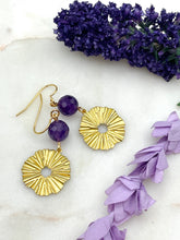 Load image into Gallery viewer, Flora Beaded Earrings