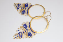 Load image into Gallery viewer, Blue Blaze Seed Bead Earrings