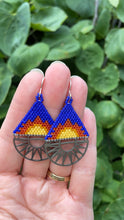 Load and play video in Gallery viewer, Rising Sun Seed Bead Beaded Earrings