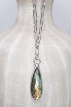 Load image into Gallery viewer, Natural Labradorite Stone Soldered Star Pendant Necklace

